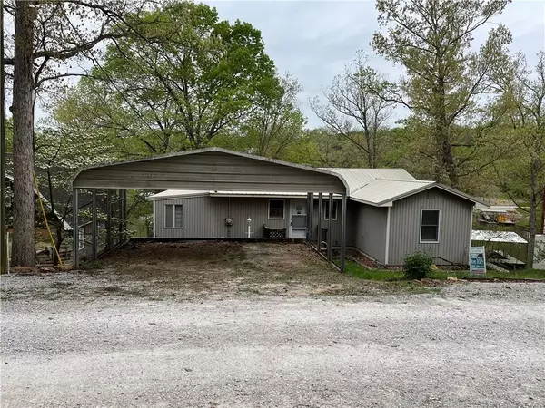 28819 Herbs RD, Lincoln, MO 65338