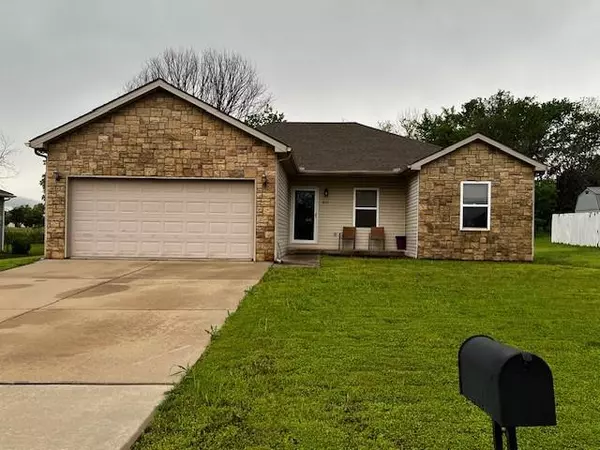 810 Keith BLVD, Coffeyville, KS 67337