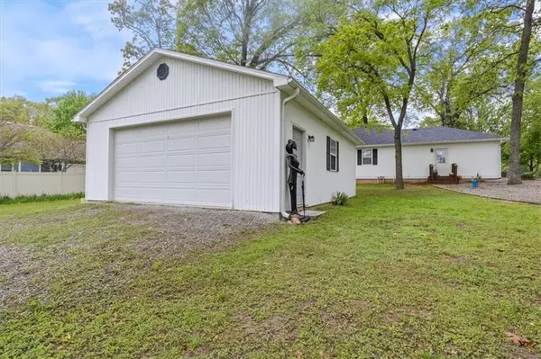 Warsaw, MO 65355,30211 State Hwy UU N/A