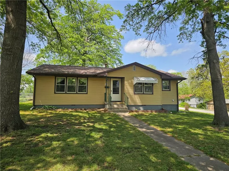 1100 S Jackson ST, El Dorado Springs, MO 64744