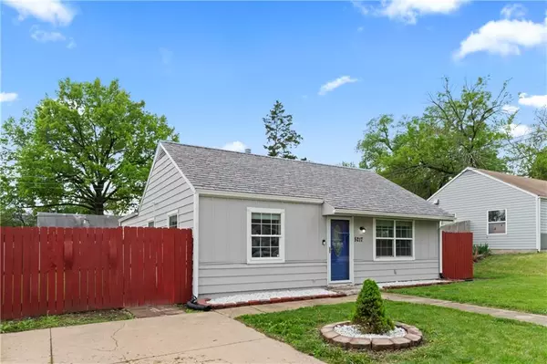 Kansas City, KS 66106,5217 Woodend AVE