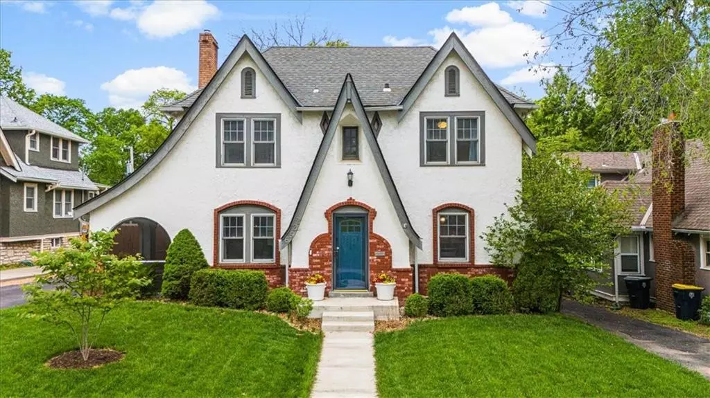 Kansas City, MO 64113,6522 Oak ST