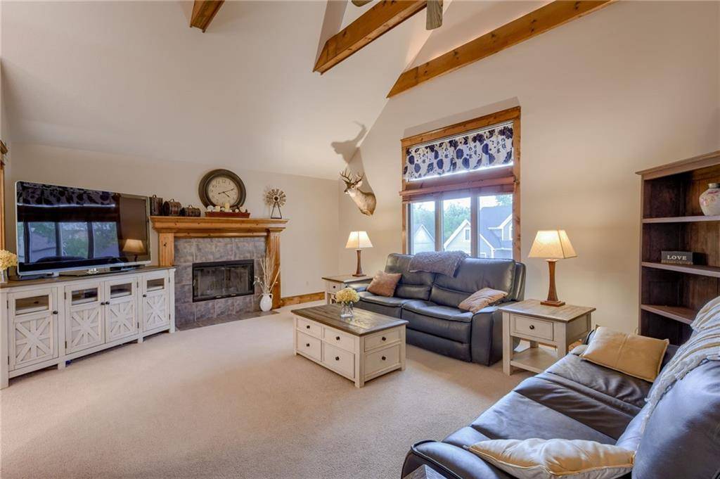 Smithville, MO 64089,204 Surrey CT
