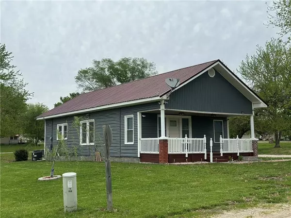Coffey, MO 64636,103 E North ST