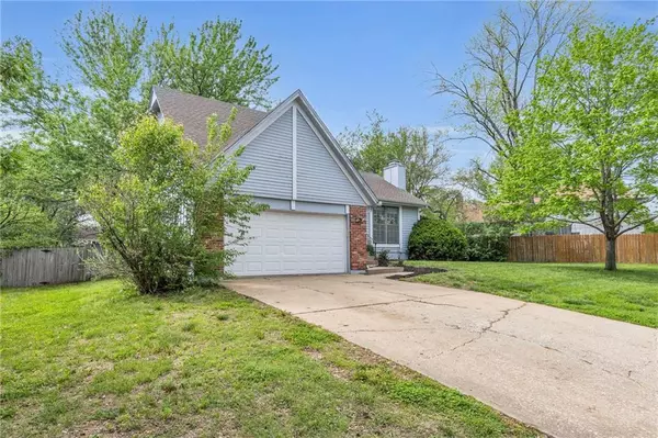 Olathe, KS 66061,401 S Montclaire DR