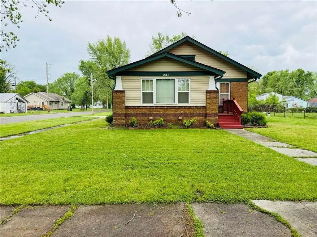 Baxter Springs, KS 66713,243 E 17th ST