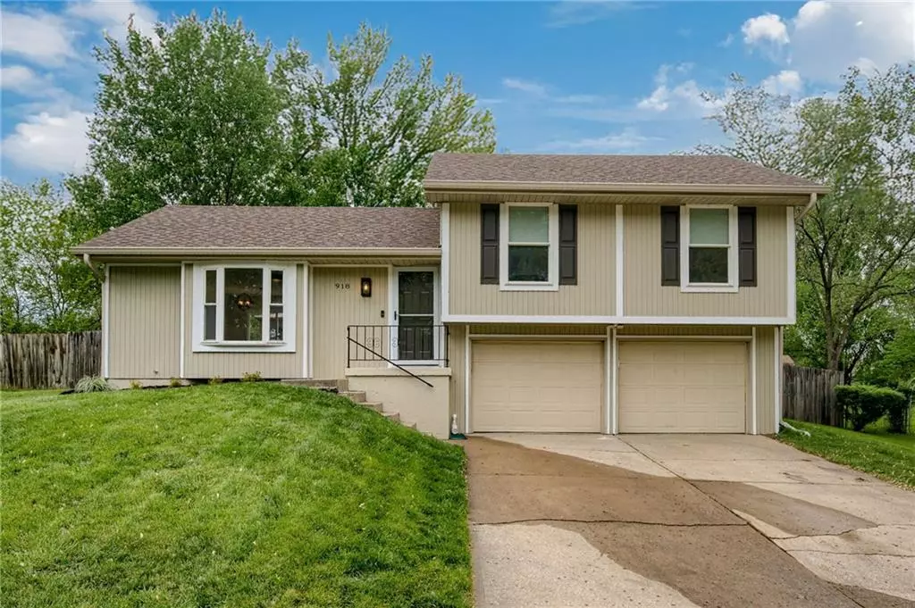 Liberty, MO 64068,918 Shiloh CT