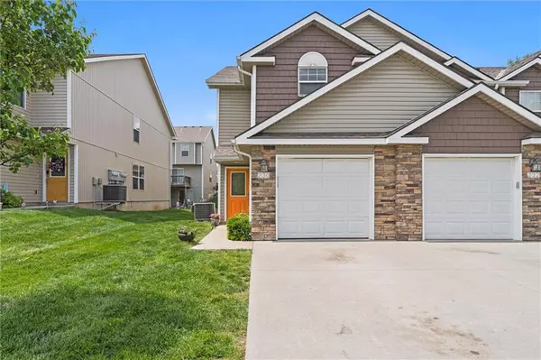 230 N Washington ST, Raymore, MO 64083