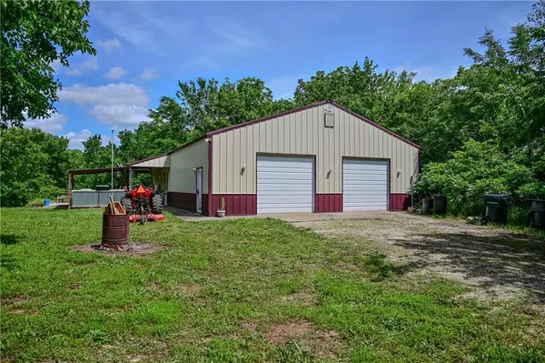 Spring Hill, KS 66083,00000 S CEDAR NILES RD
