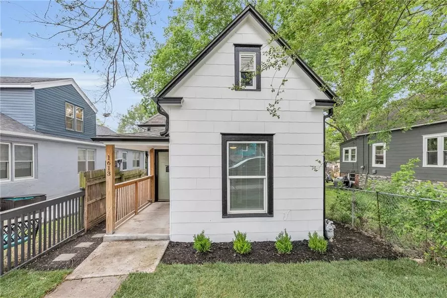 1613 W 39th AVE, Kansas City, KS 66103