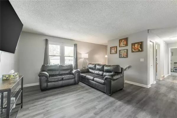 Buckner, MO 64016,311 Village LN