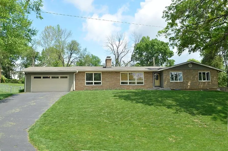 226 NE Evansdale RD, Kansas City, MO 64116