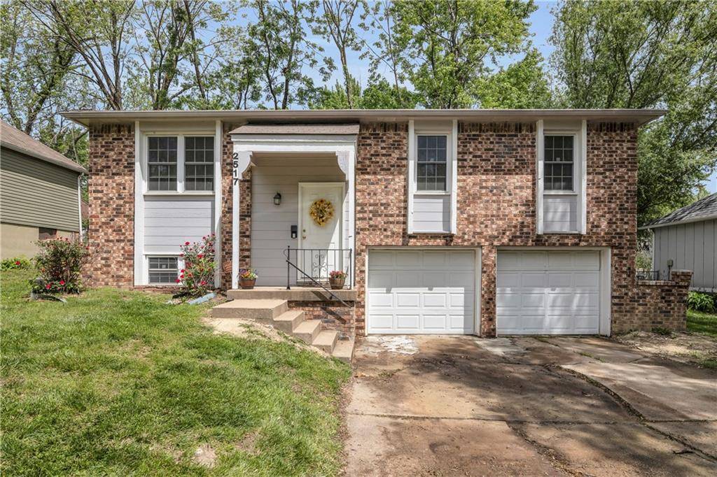 Blue Springs, MO 64015,2517 NW Kingsridge DR