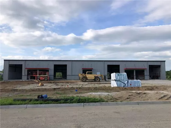 940 Premier DR, Kearney, MO 64060