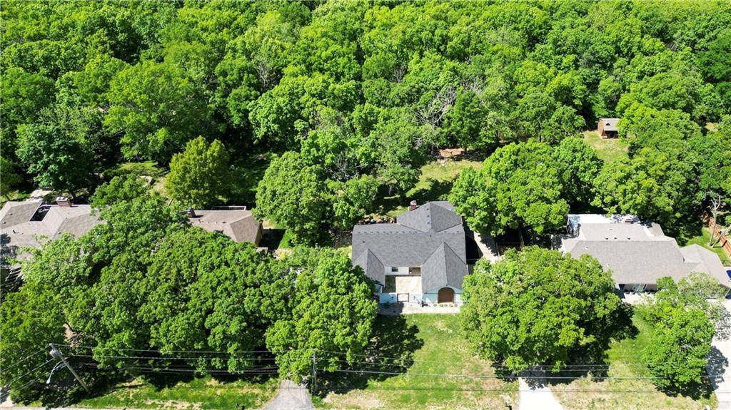 Shawnee, KS 66218,18608 W 66th PL