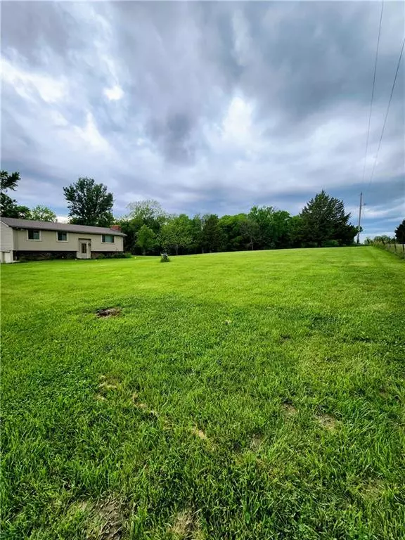 Bonner Springs, KS 66012,15921 Cantrell RD