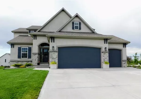 1300 NW 107th TER, Kansas City, MO 64155