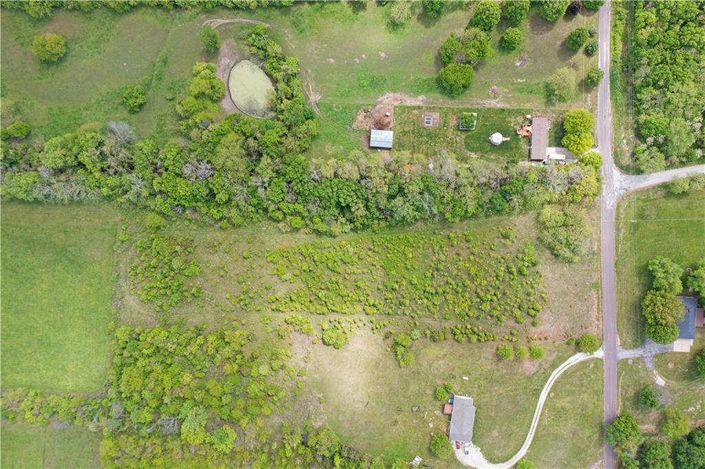 Buckner, MO 64016,1115 S Borgman RD