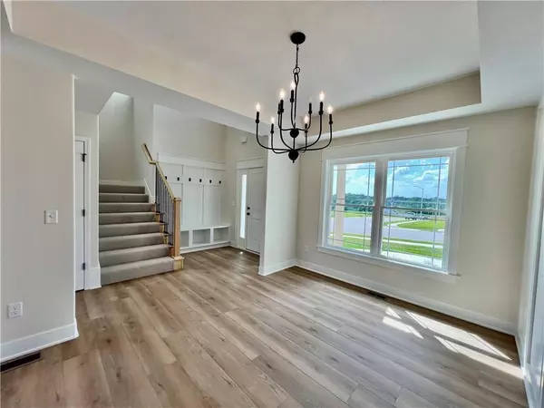 Liberty, MO 64068,1984 Longview DR