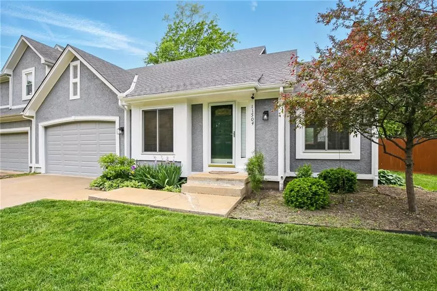 11504 Indian Creek Pkwy, Overland Park, KS 66210