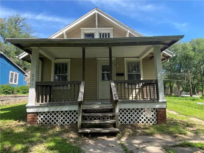 2311 Atchison ST, St Joseph, MO 64503