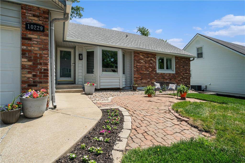 Lenexa, KS 66215,10229 Gillette ST