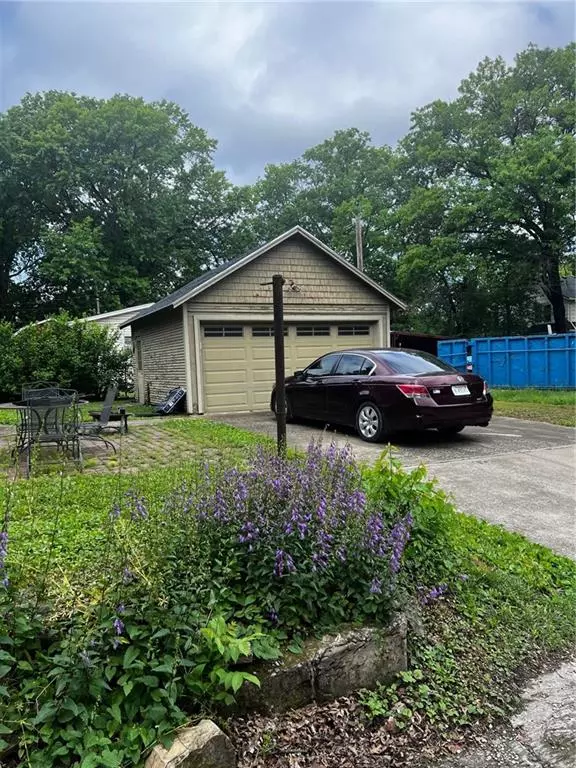 Ottawa, KS 66067,315 W 4th ST