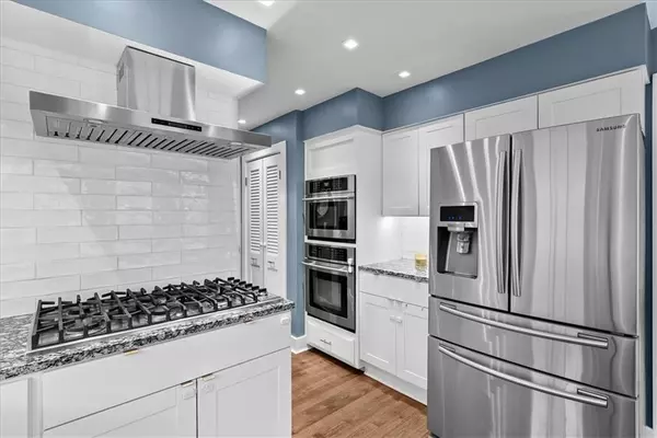 Overland Park, KS 66212,8010 W 98th TER