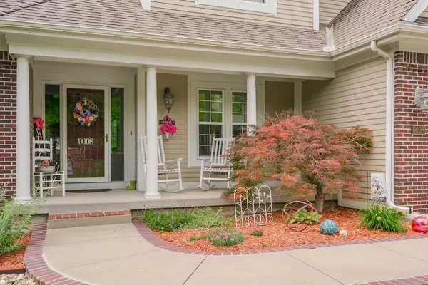 9008 N Hunter AVE, Kansas City, MO 64157