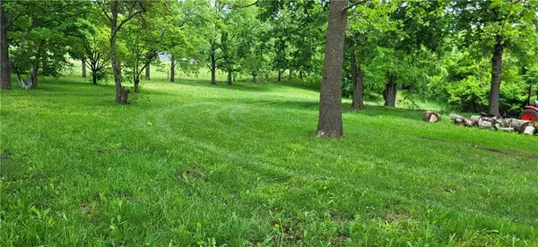 Holt, MO 64048,6801 SE Horseshoe DR