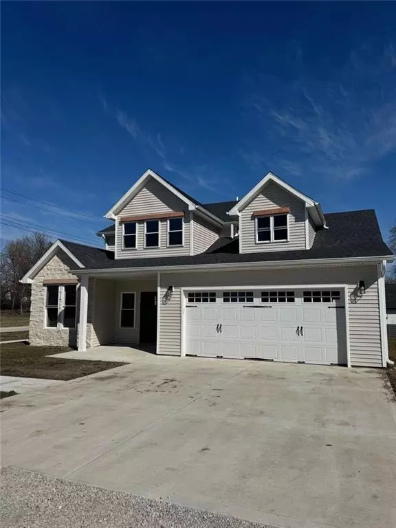 Hamilton, MO 64644,305 N Prairie ST