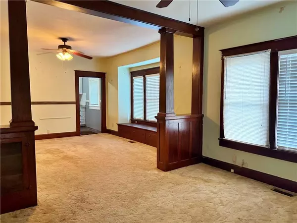 Girard, KS 66743,413 S Summit ST