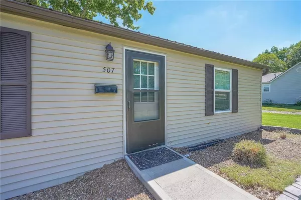 Higginsville, MO 64037,507 W 26th ST