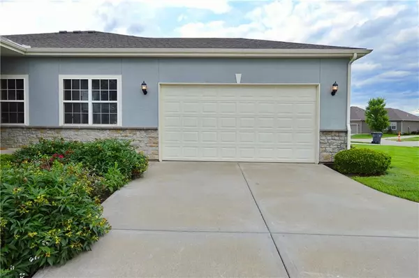 Olathe, KS 66061,21962 W 116TH TER
