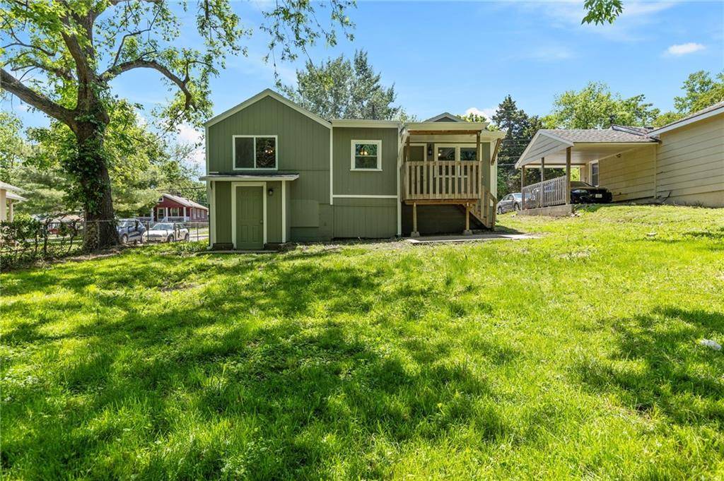 Independence, MO 64055,522 E Fair AVE