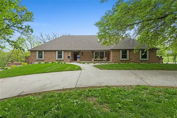 17610 Riverbend RD, Kearney, MO 64060