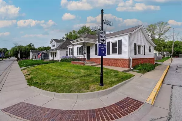 Weston, MO 64098,743 Washington ST