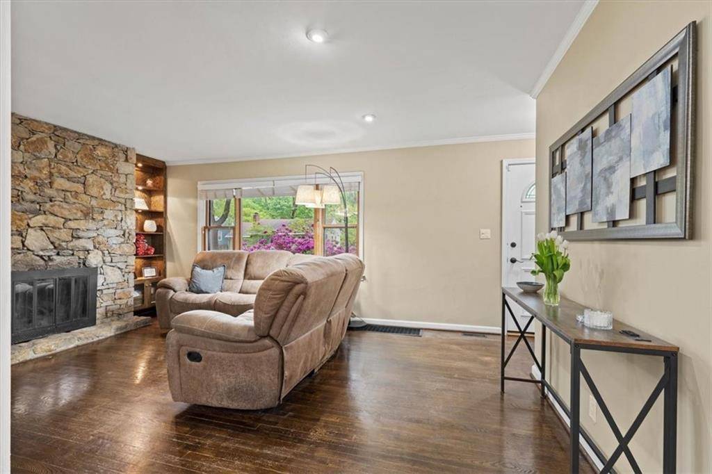 Prairie Village, KS 66208,5005 W 72nd ST