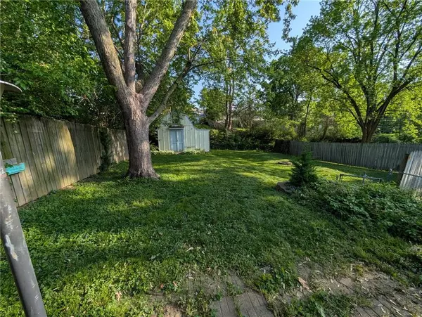 Kansas City, MO 64118,1309 NW 66th TER