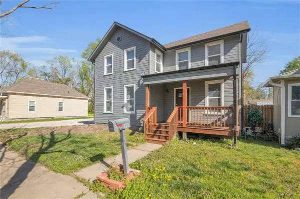 Ottawa, KS 66067,313 E 2nd ST