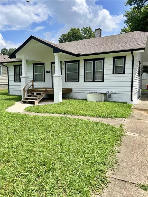 Pittsburg, KS 66762,2011 S Broadway ST