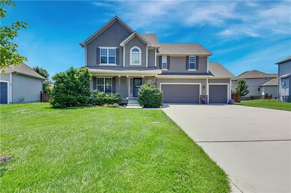 25201 W 149TH TER, Olathe, KS 66061