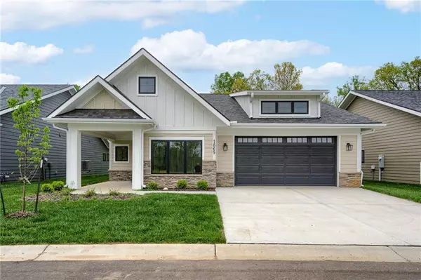 1864 Vintage LN, Liberty, MO 64068