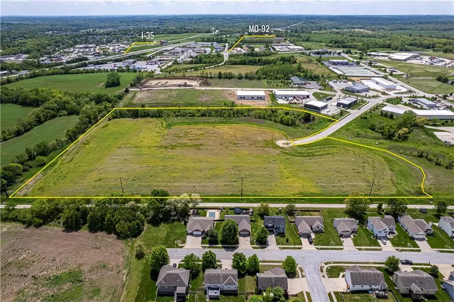 E 6th ST, Kearney, MO 64060