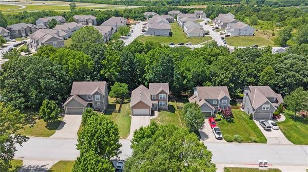3304 N 103rd CT, Kansas City, KS 66109