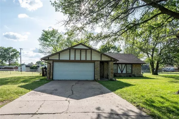 506 N Parkview ST, Coffeyville, KS 67337