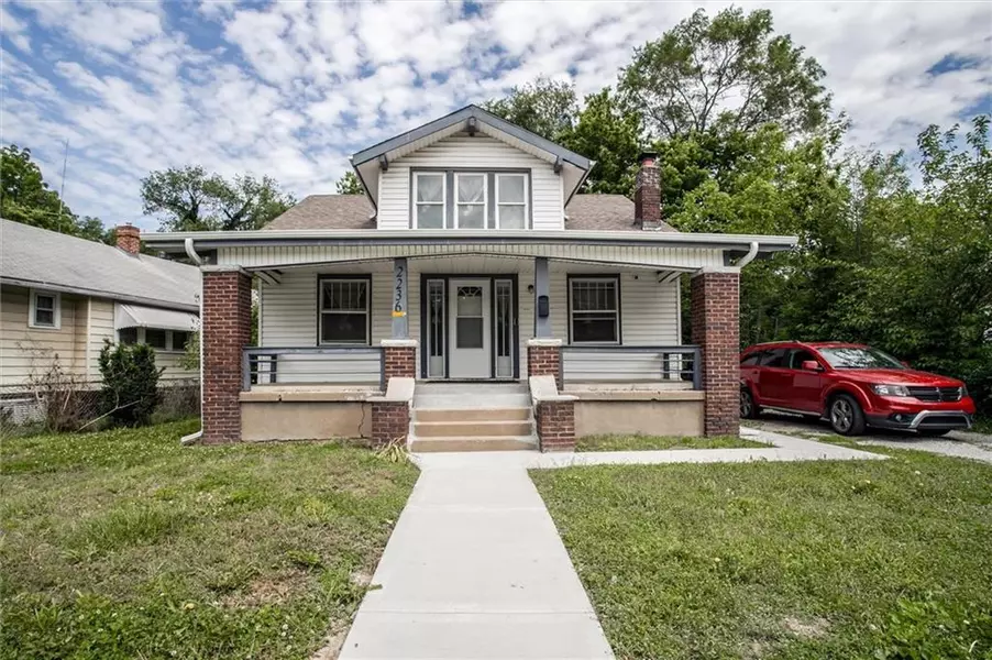 2236 Hickam DR, Kansas City, KS 66104