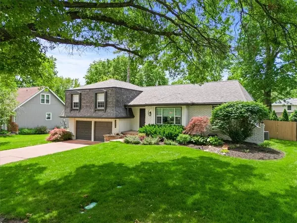 Overland Park, KS 66214,10319 W 92nd PL