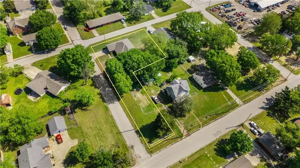 Caney, KS 67333,302 E 2nd AVE