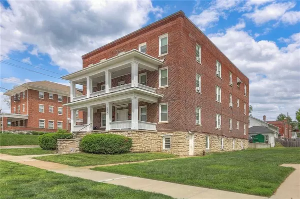 Liberty, MO 64068,204 E Franklin ST